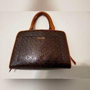 Calvin Klein Margot Textured Tote